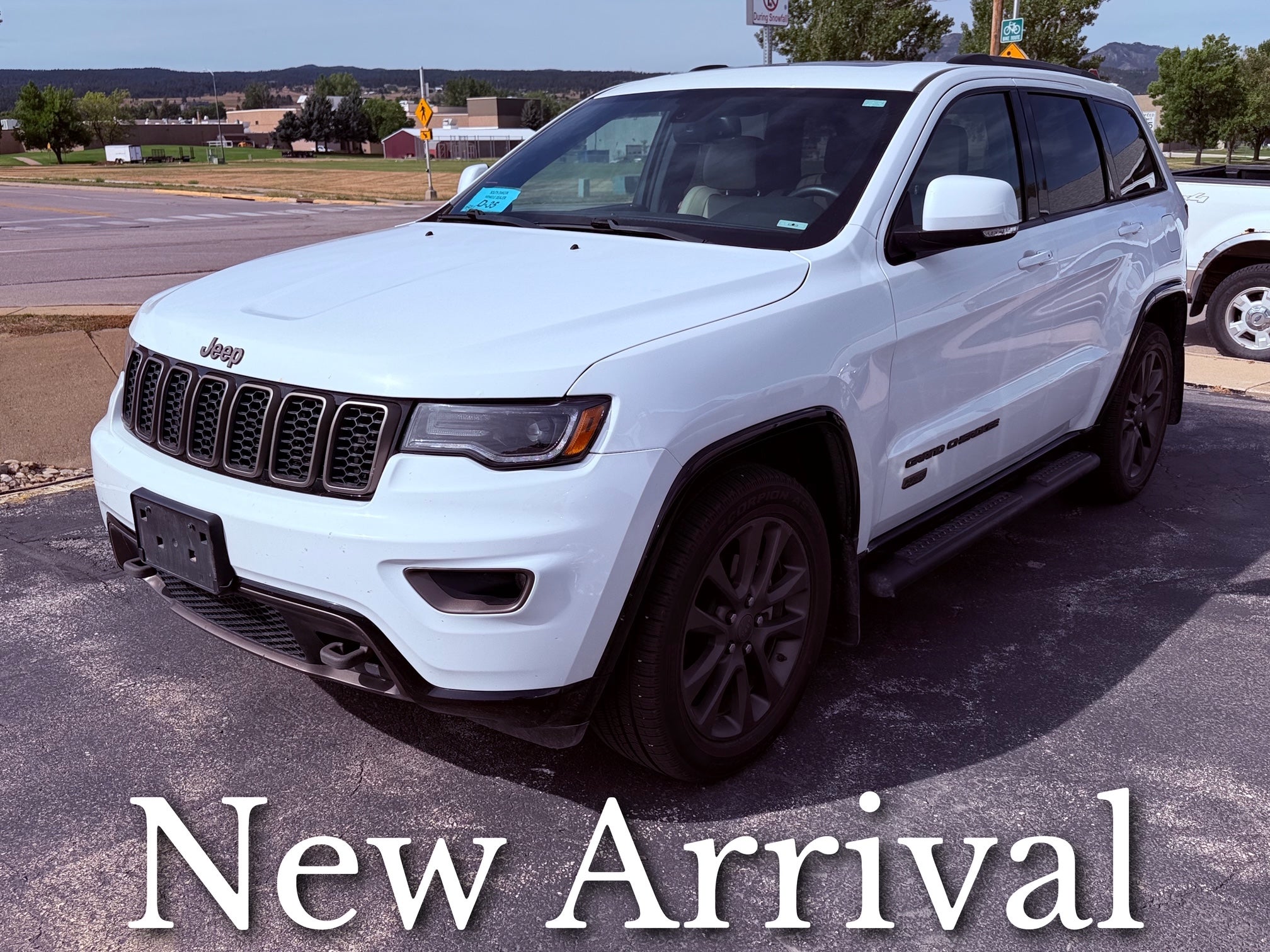 2016 Jeep Grand Cherokee Base