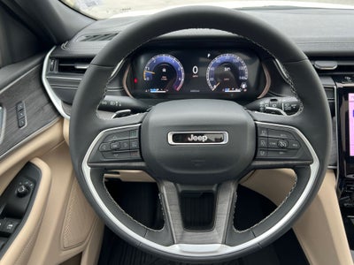 2024 Jeep Grand Cherokee Base