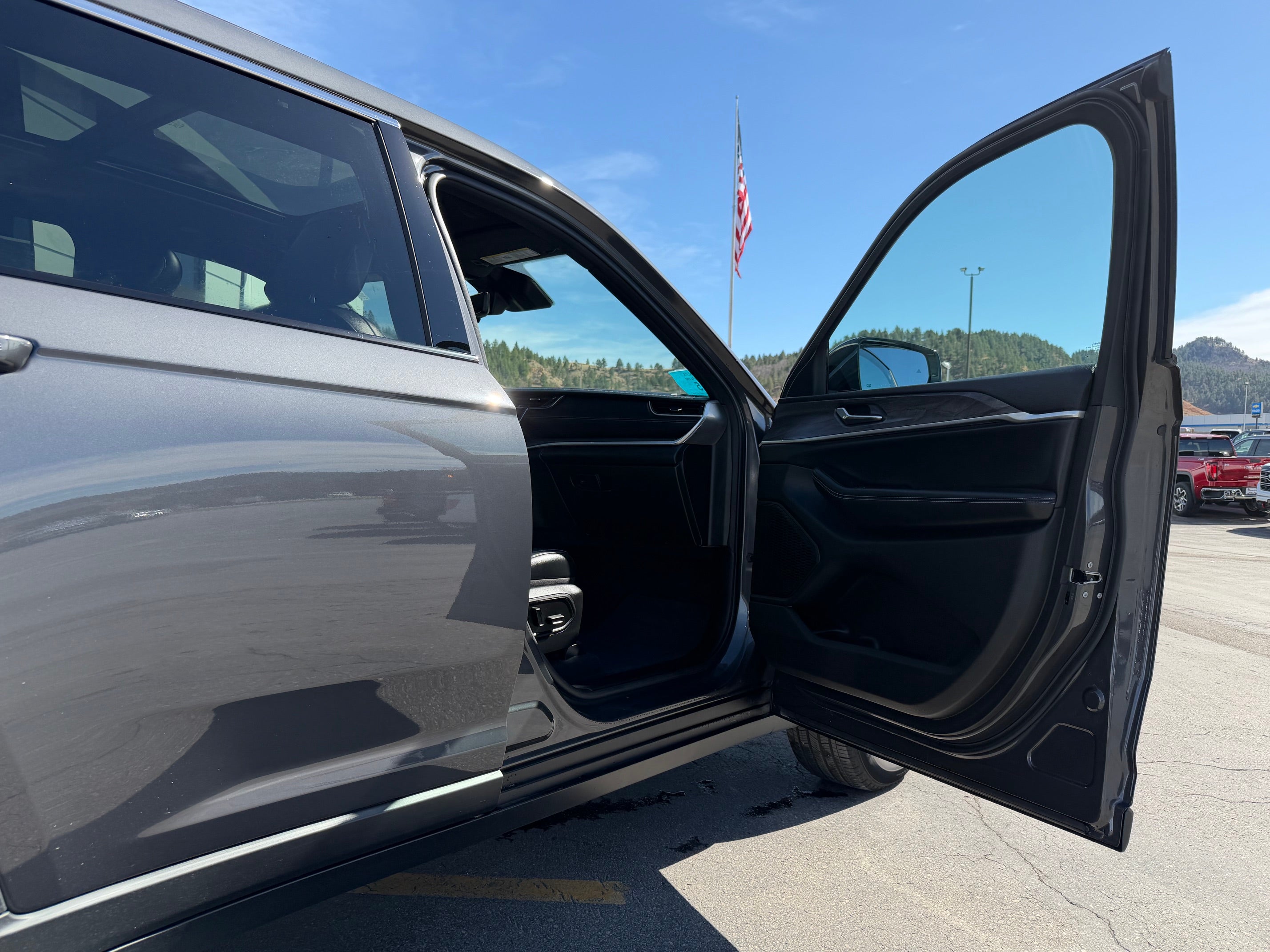 2025 Jeep Grand Cherokee L Base