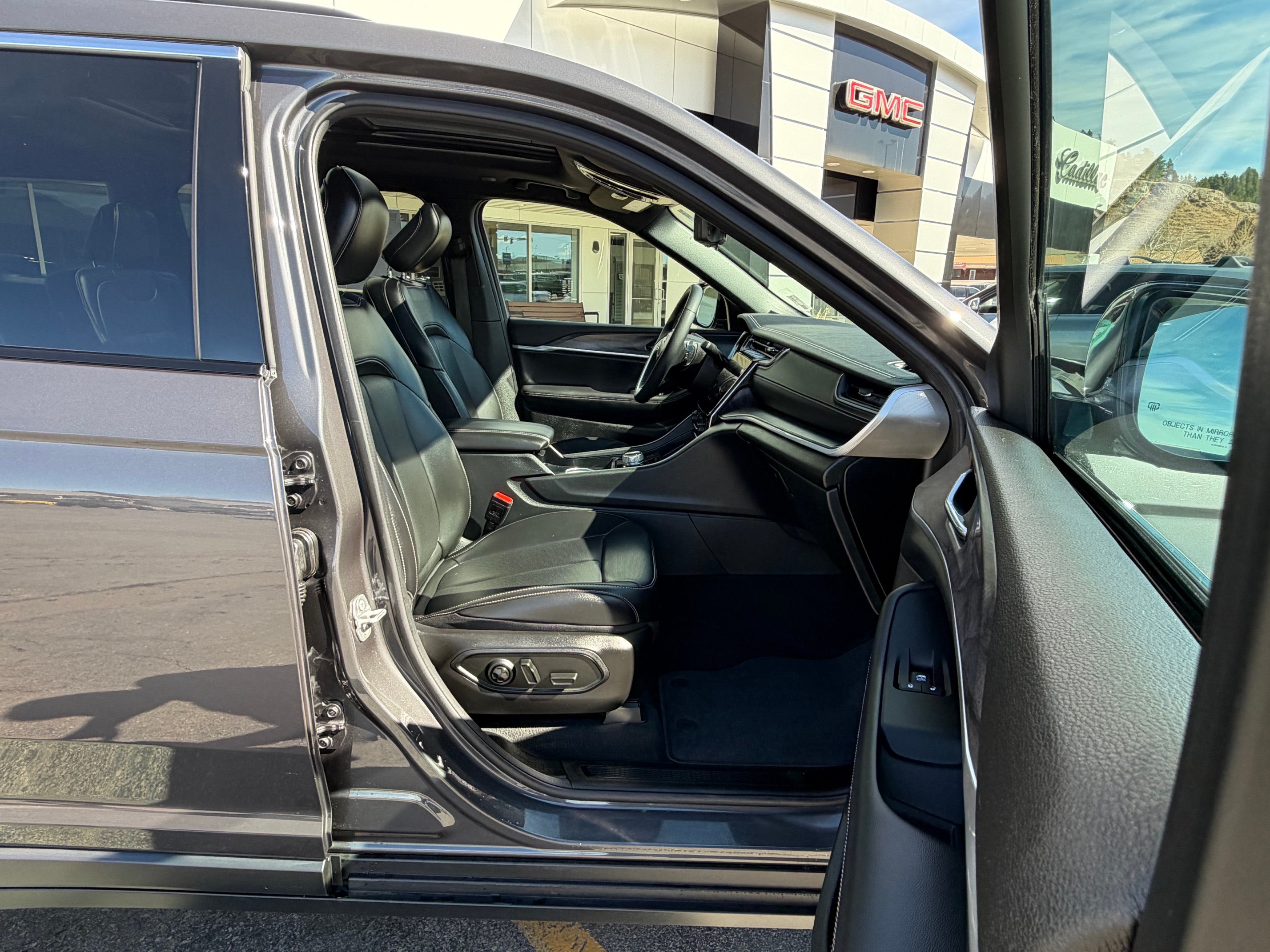 2025 Jeep Grand Cherokee L Base