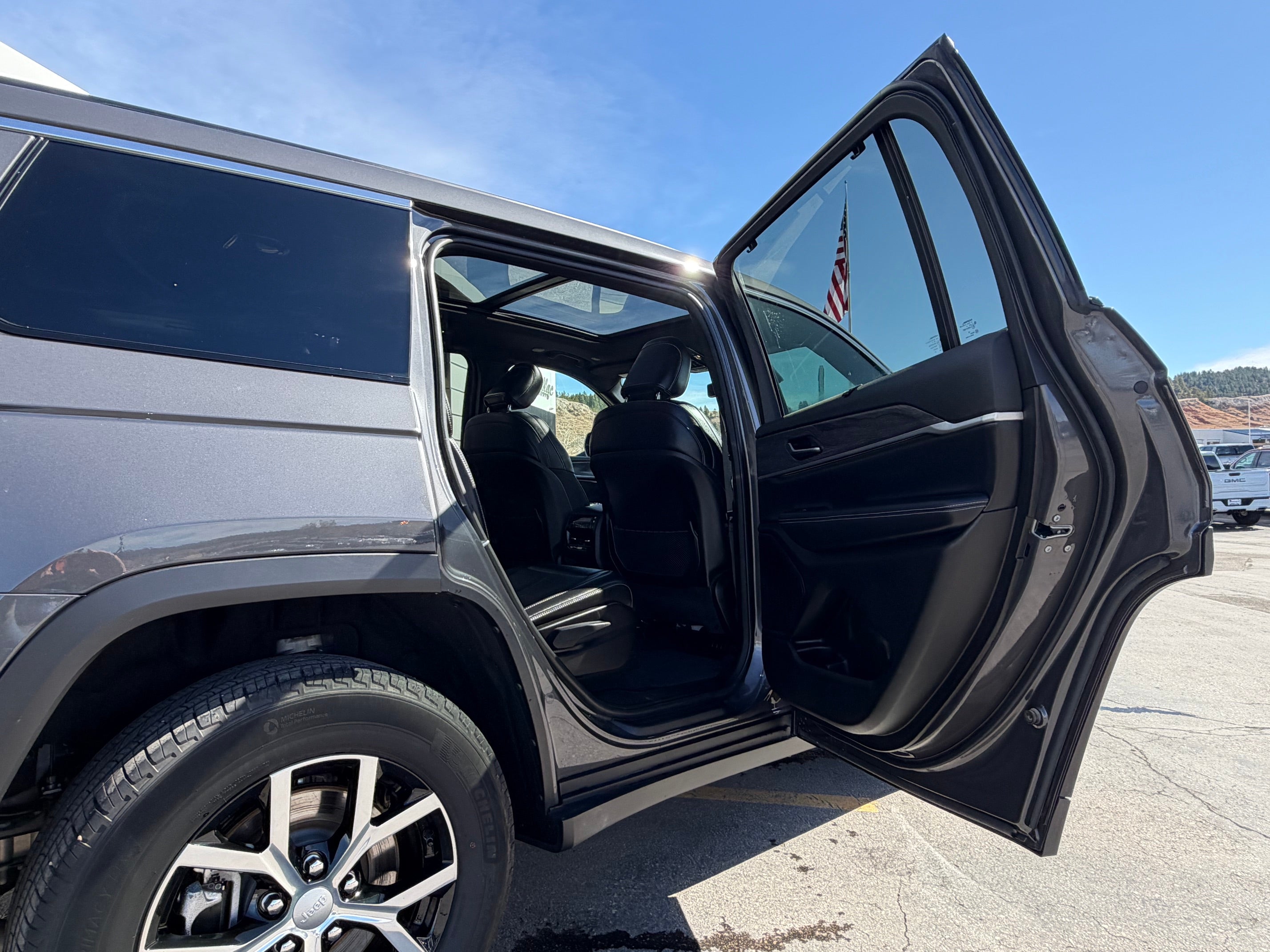 2025 Jeep Grand Cherokee L Base