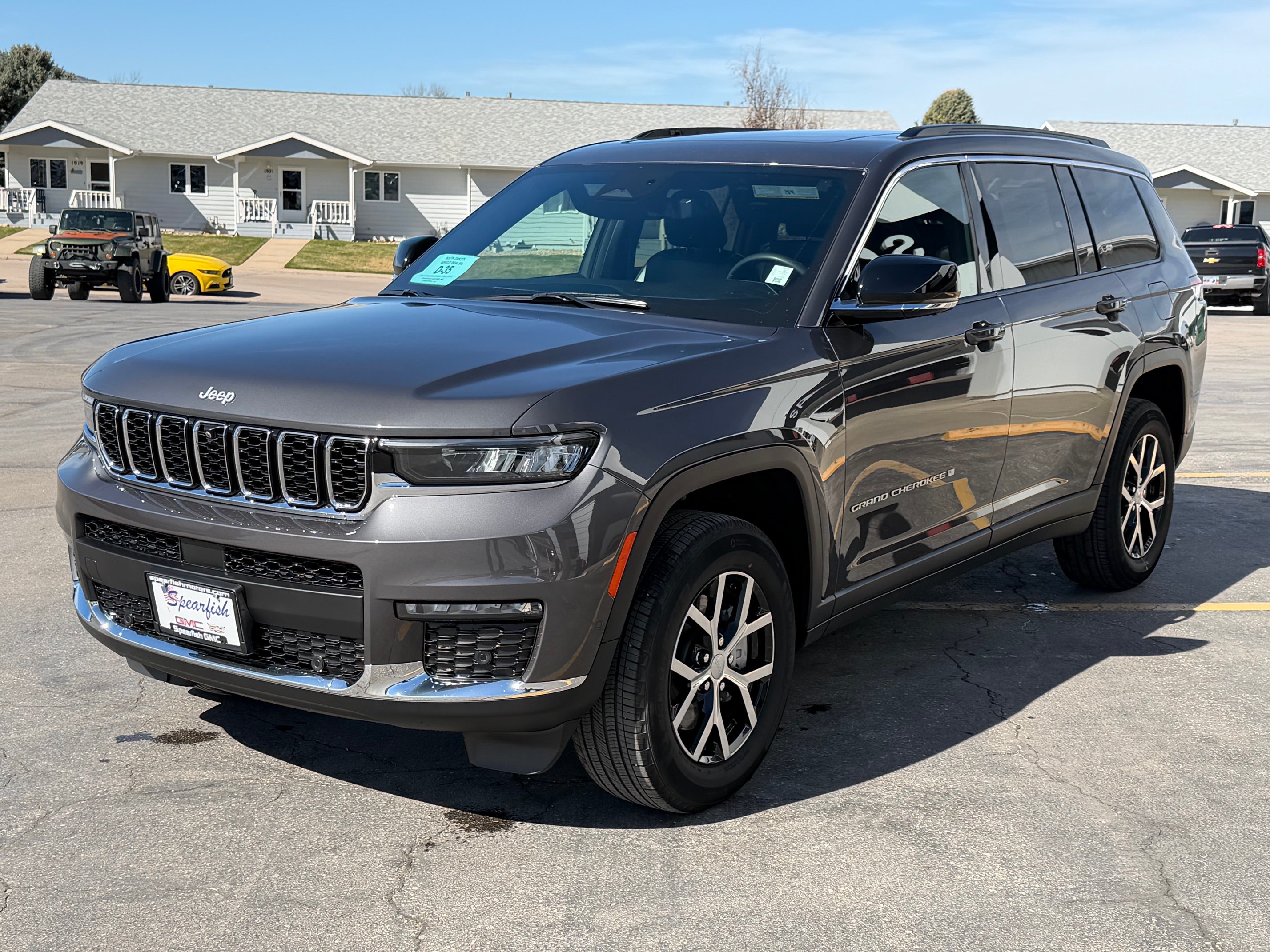 2025 Jeep Grand Cherokee L Base