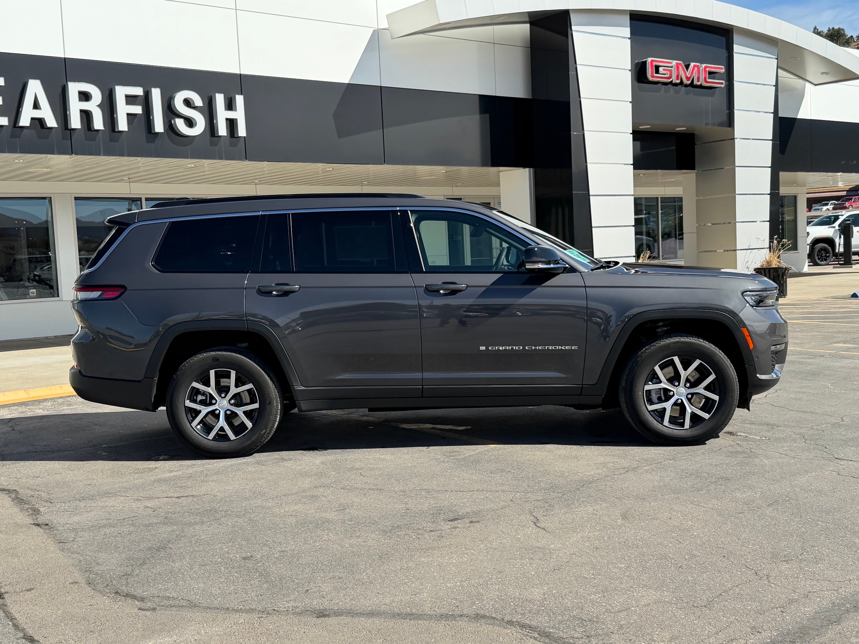 2025 Jeep Grand Cherokee L Base