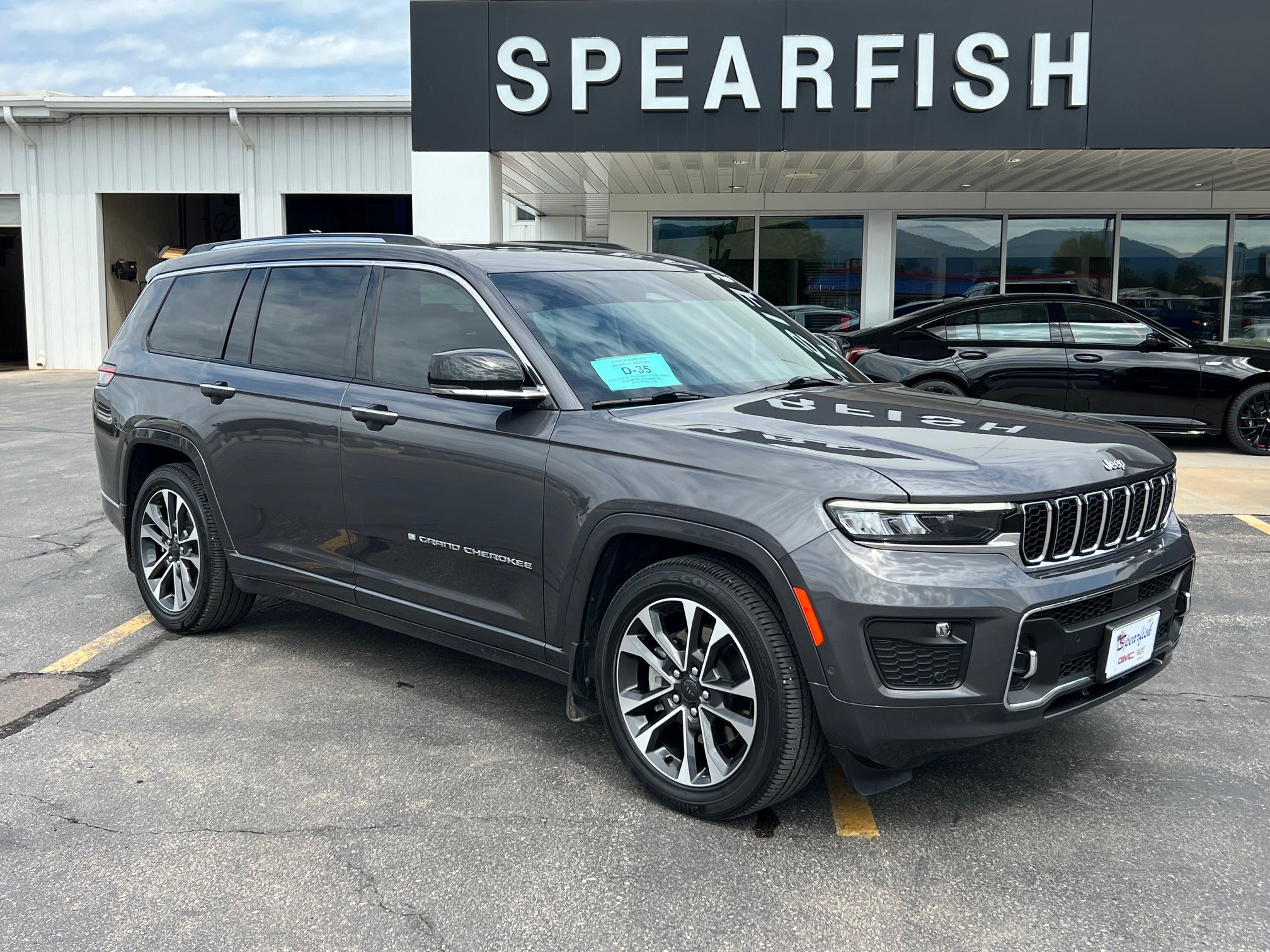 2023 Jeep Grand Cherokee L Base