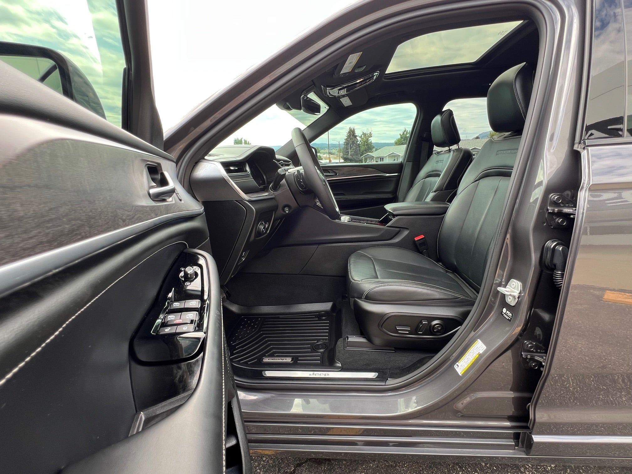 2023 Jeep Grand Cherokee L Base