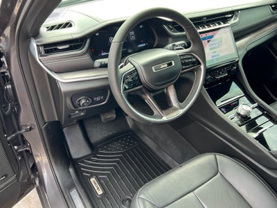 2023 Jeep Grand Cherokee L Base