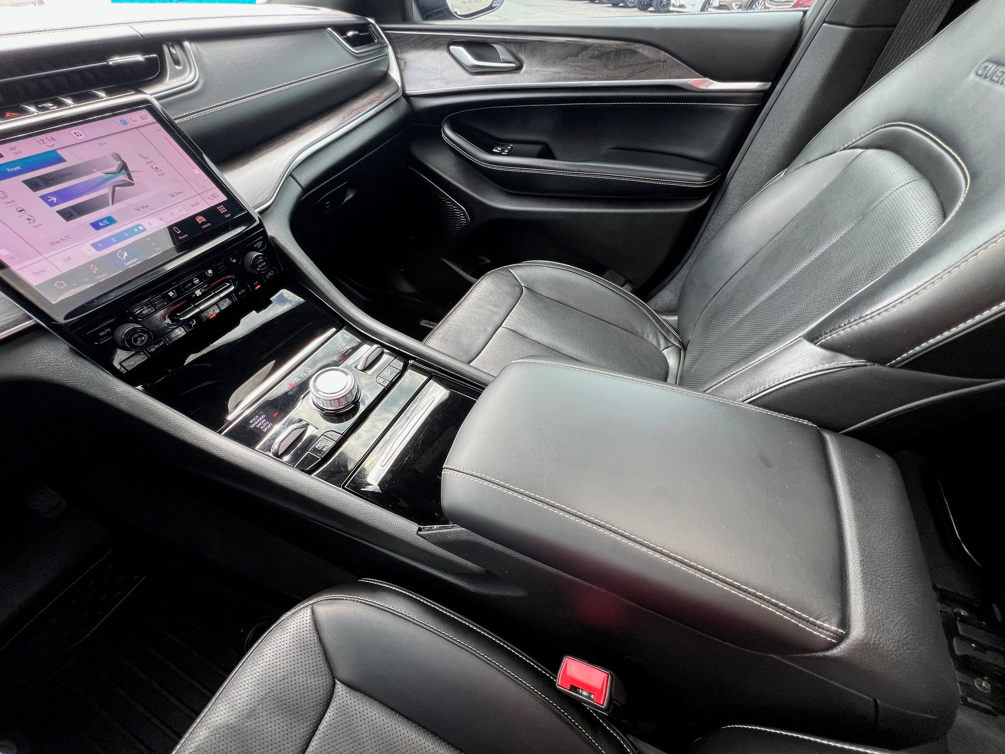 2023 Jeep Grand Cherokee L Base