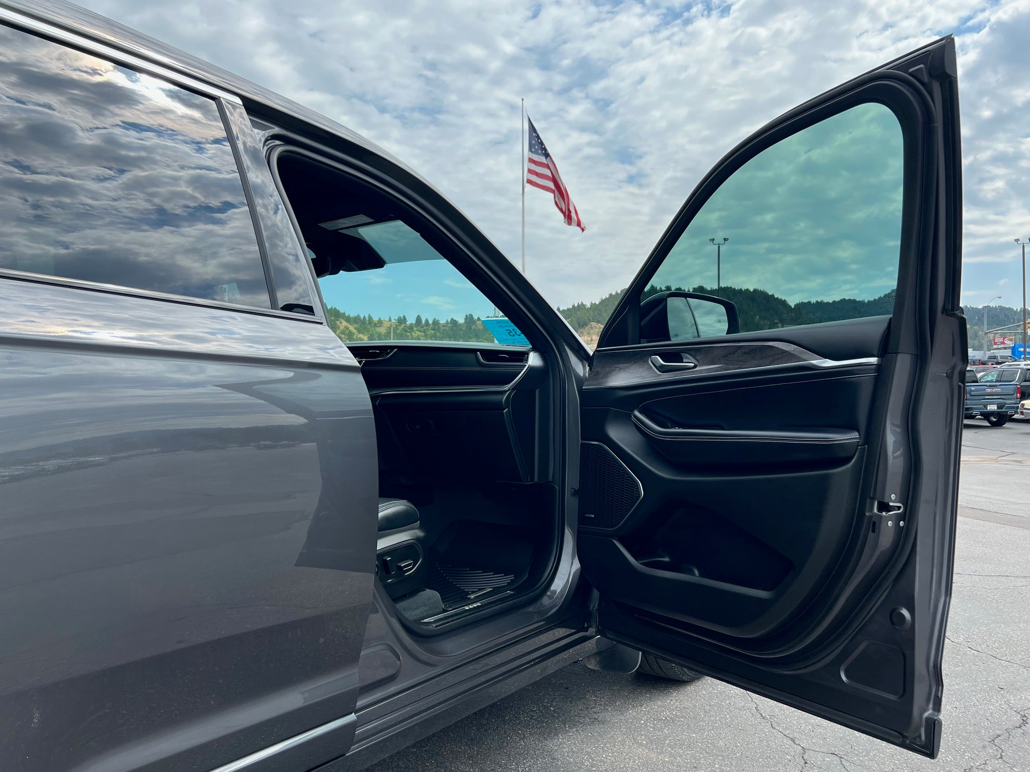 2023 Jeep Grand Cherokee L Base