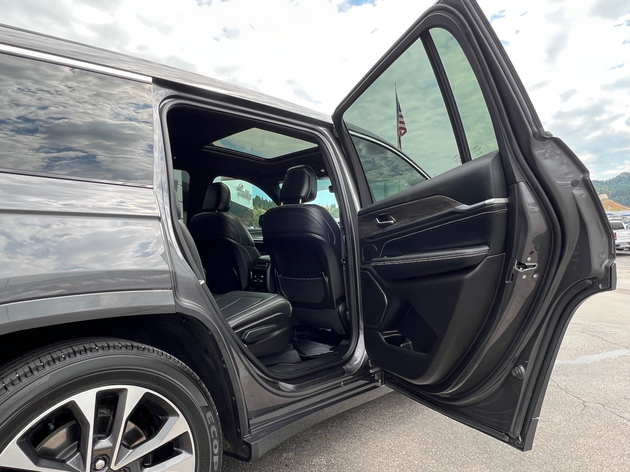 2023 Jeep Grand Cherokee L Base