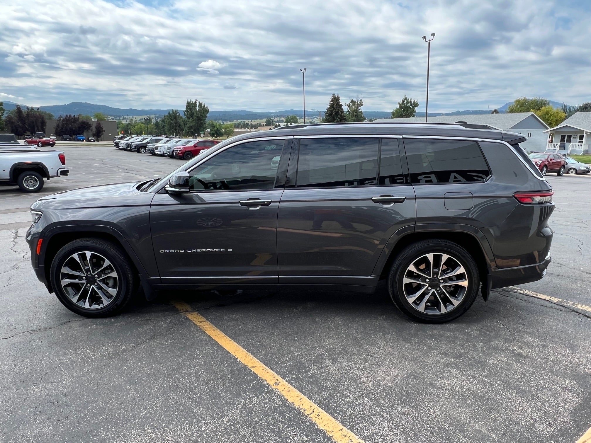 2023 Jeep Grand Cherokee L Base