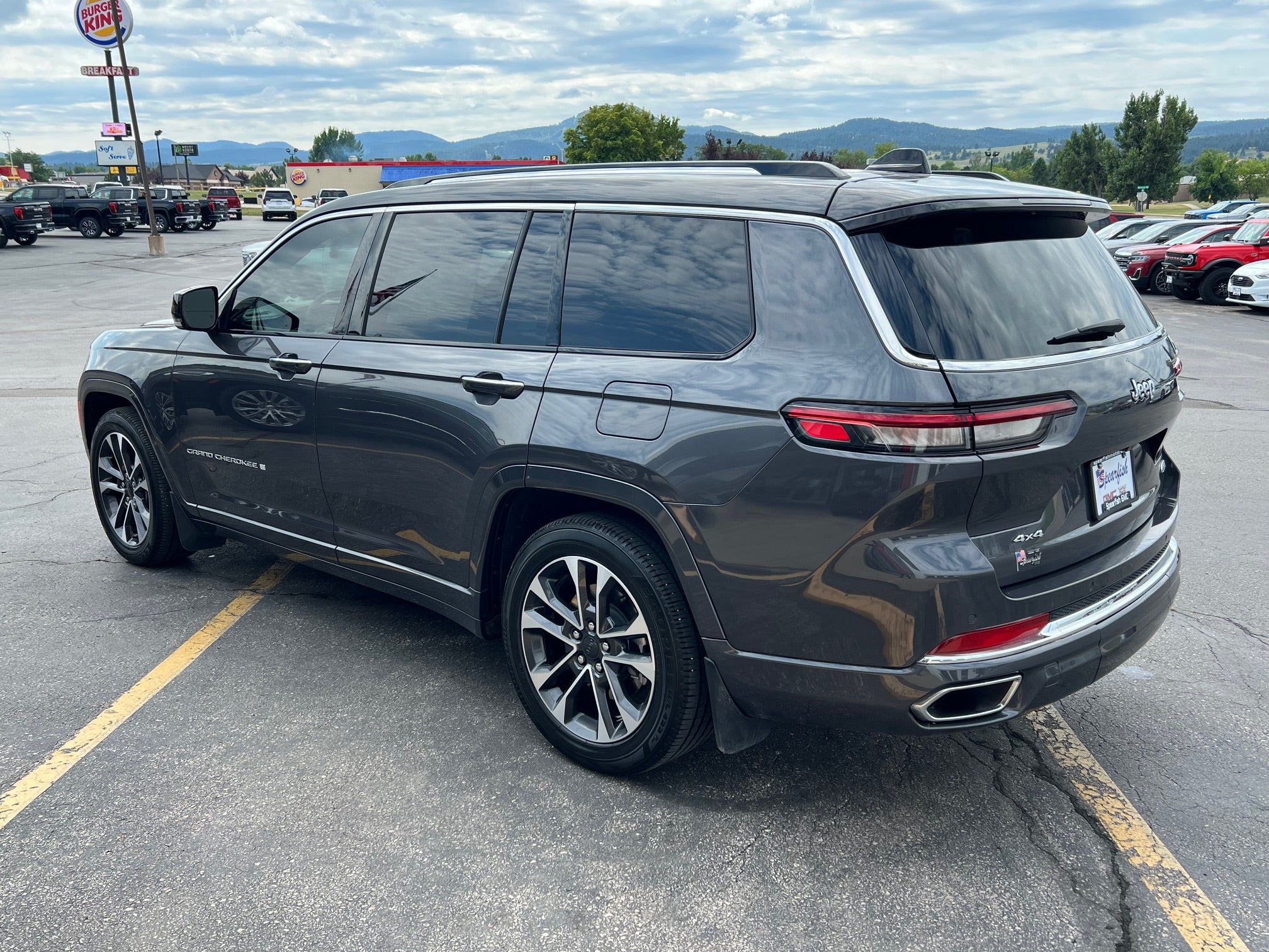 2023 Jeep Grand Cherokee L Base