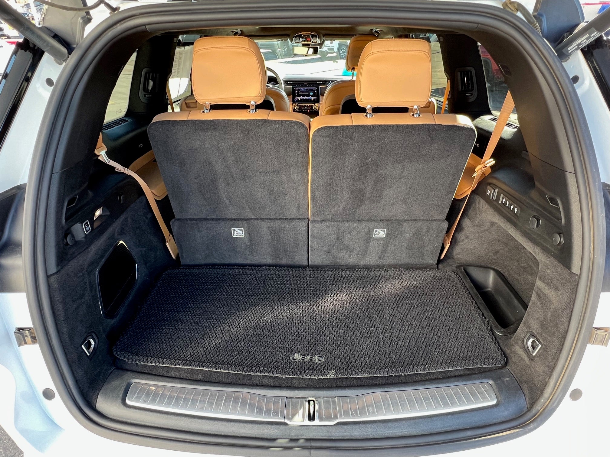 2021 Jeep Grand Cherokee L Base