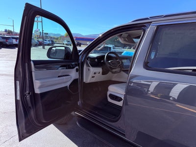 2022 Jeep Wagoneer Base