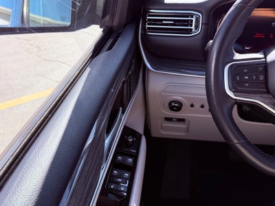 2022 Jeep Wagoneer Base