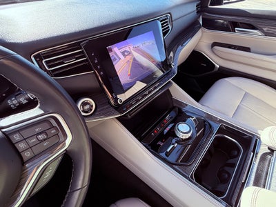 2022 Jeep Wagoneer Base
