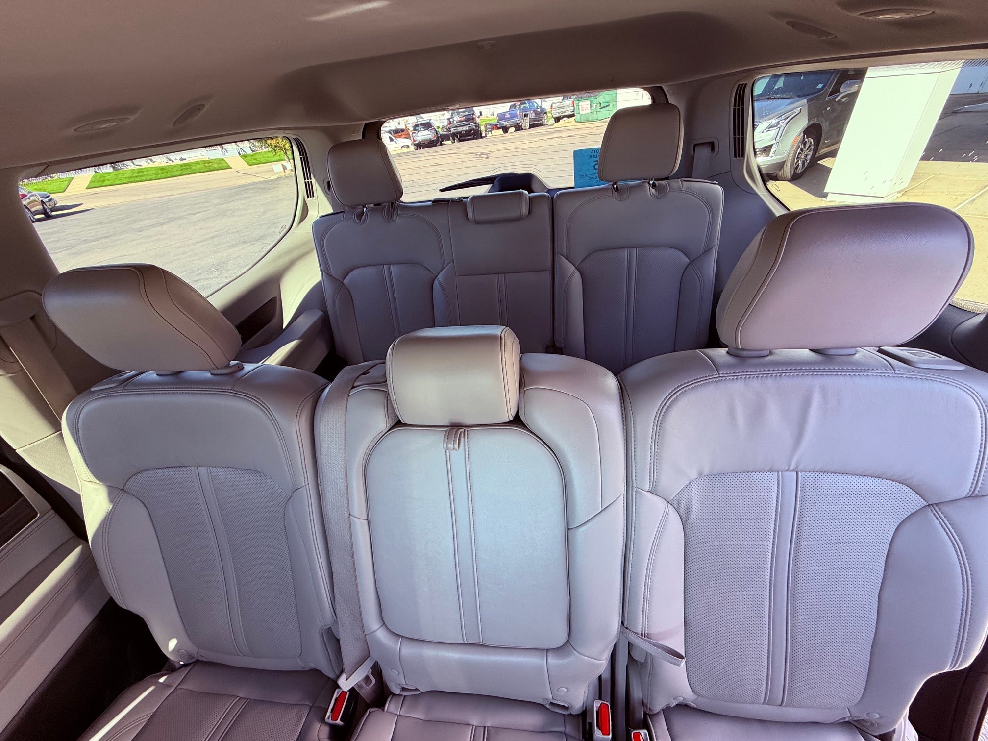 2022 Jeep Wagoneer Base