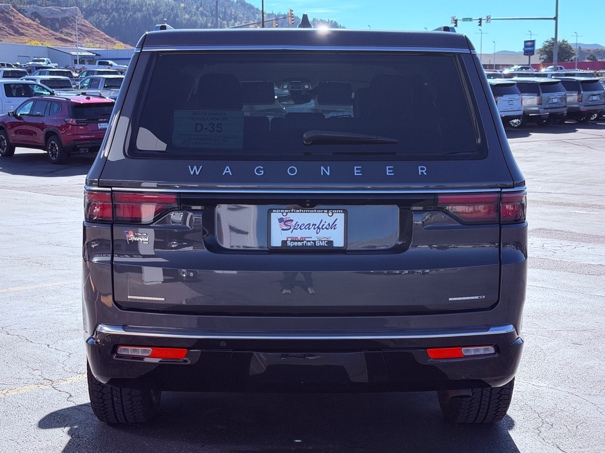 2022 Jeep Wagoneer Base