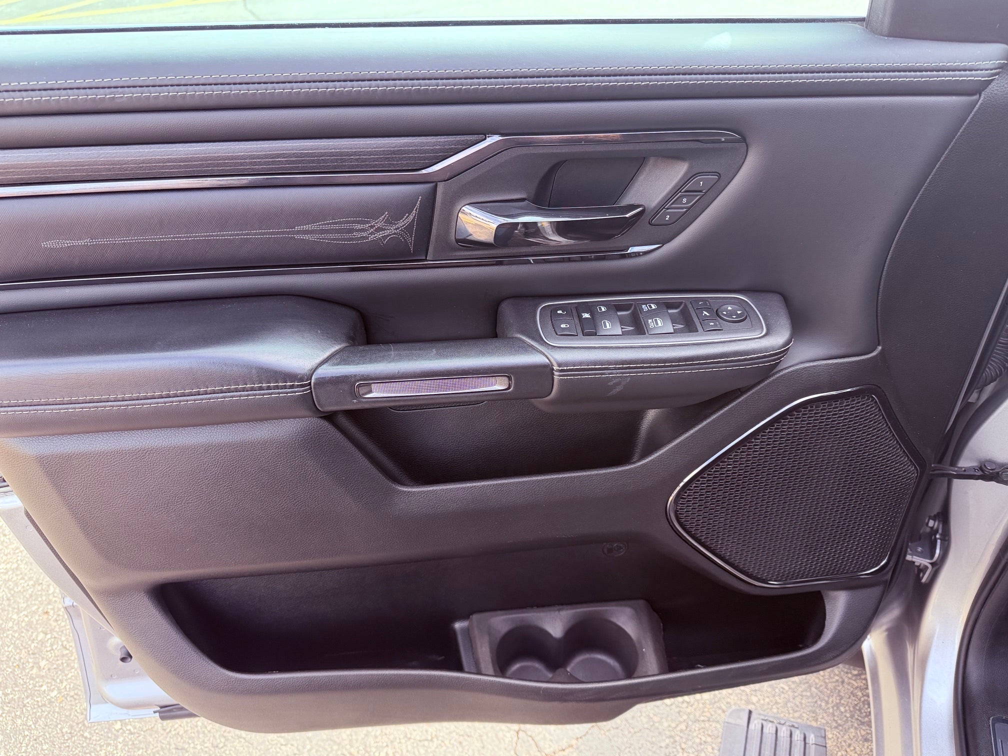 2022 RAM 1500 Base