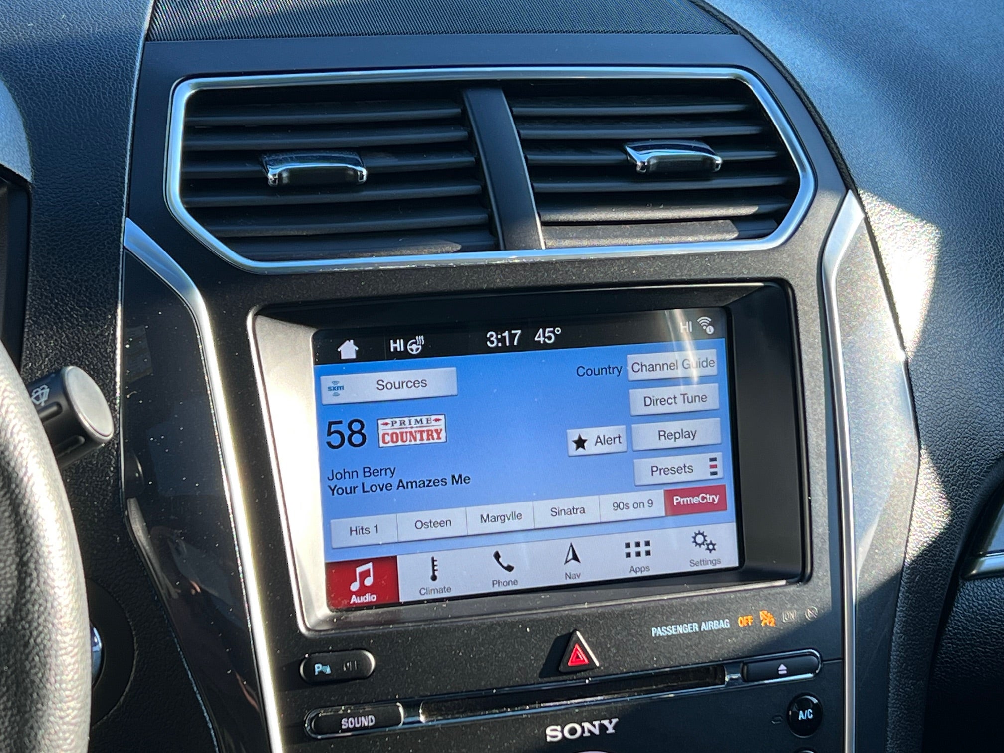 2018 Ford Explorer Base