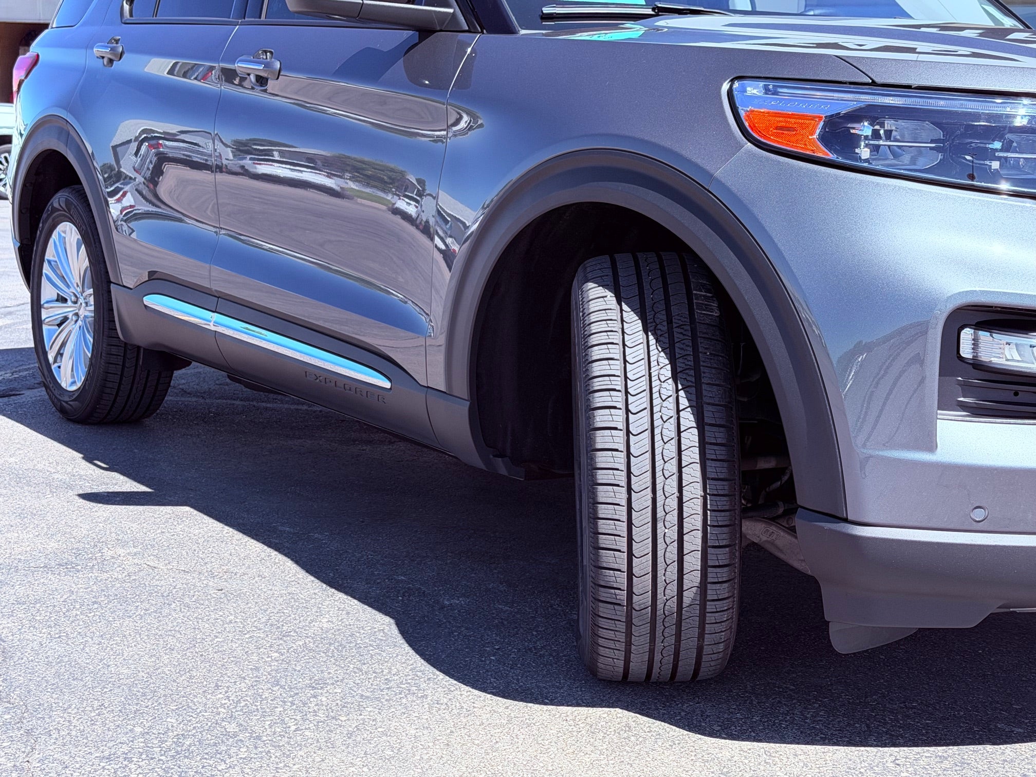 2023 Ford Explorer Base