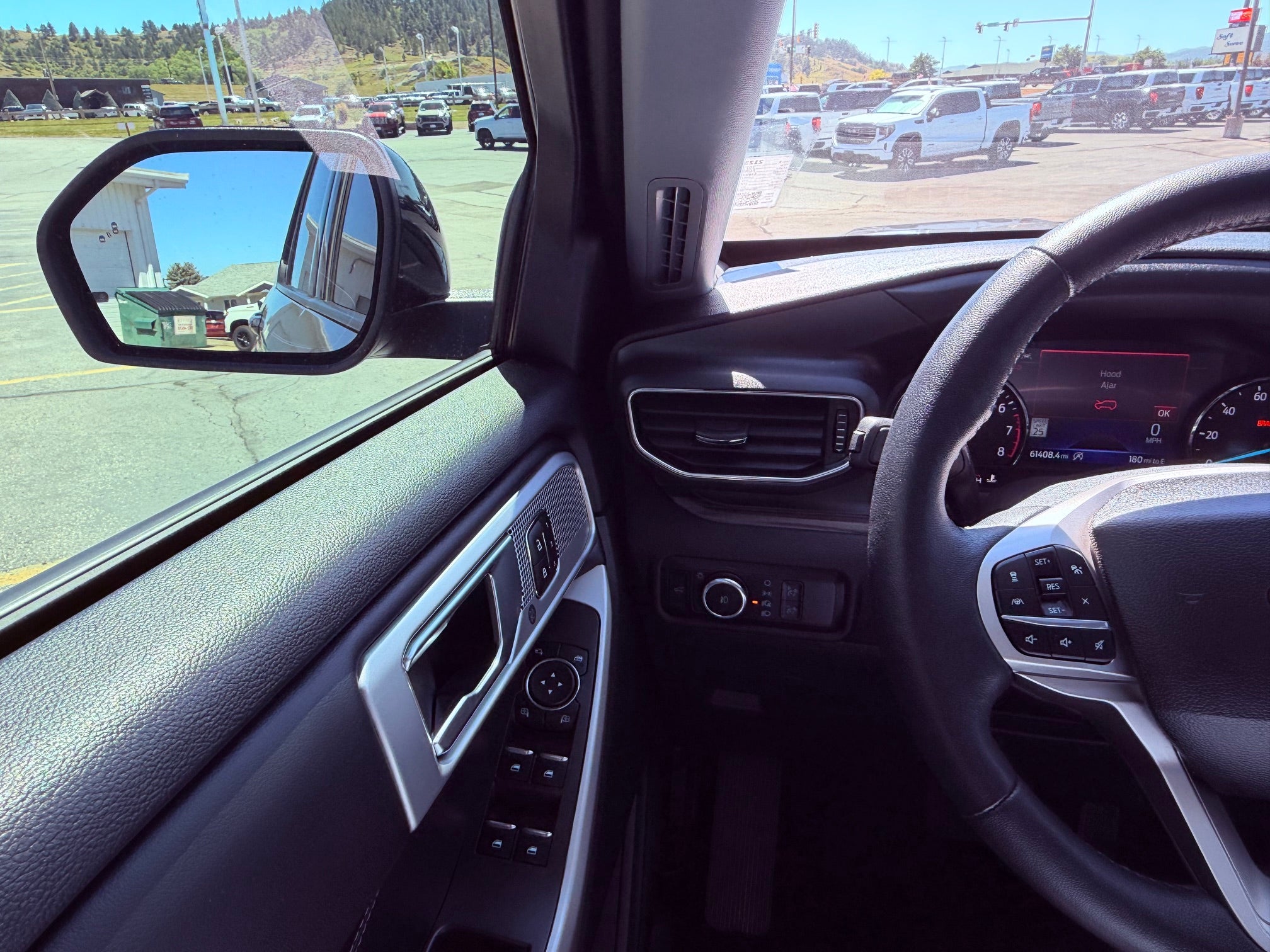 2023 Ford Explorer Base