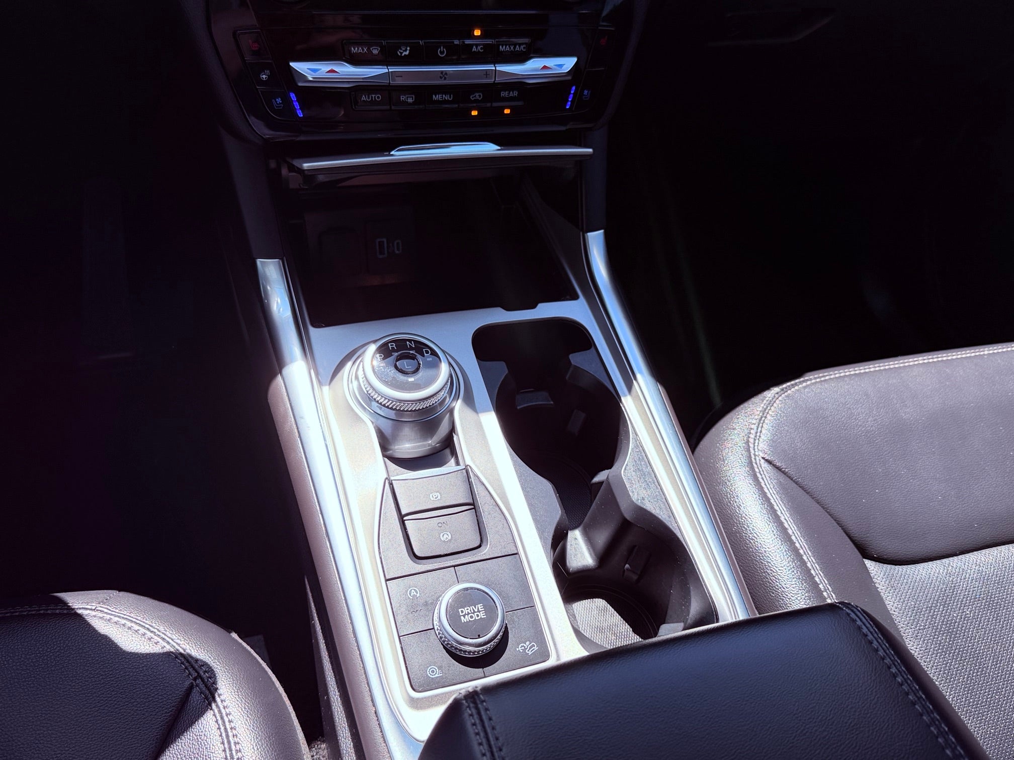 2023 Ford Explorer Base