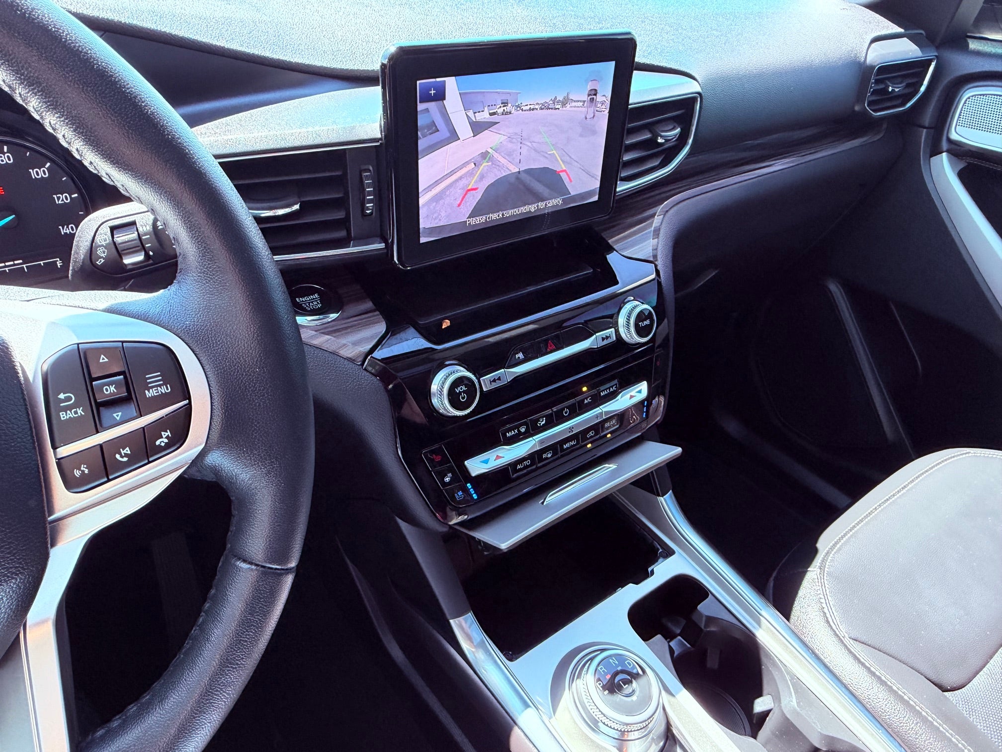 2023 Ford Explorer Base