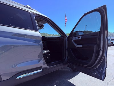 2023 Ford Explorer Base