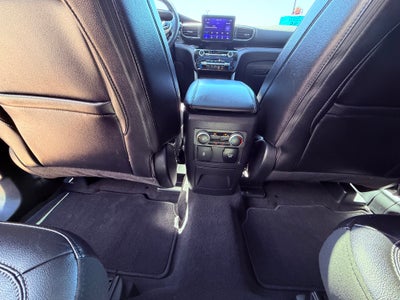 2023 Ford Explorer Base