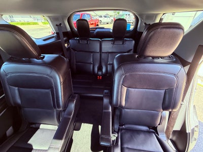 2023 Ford Explorer Base