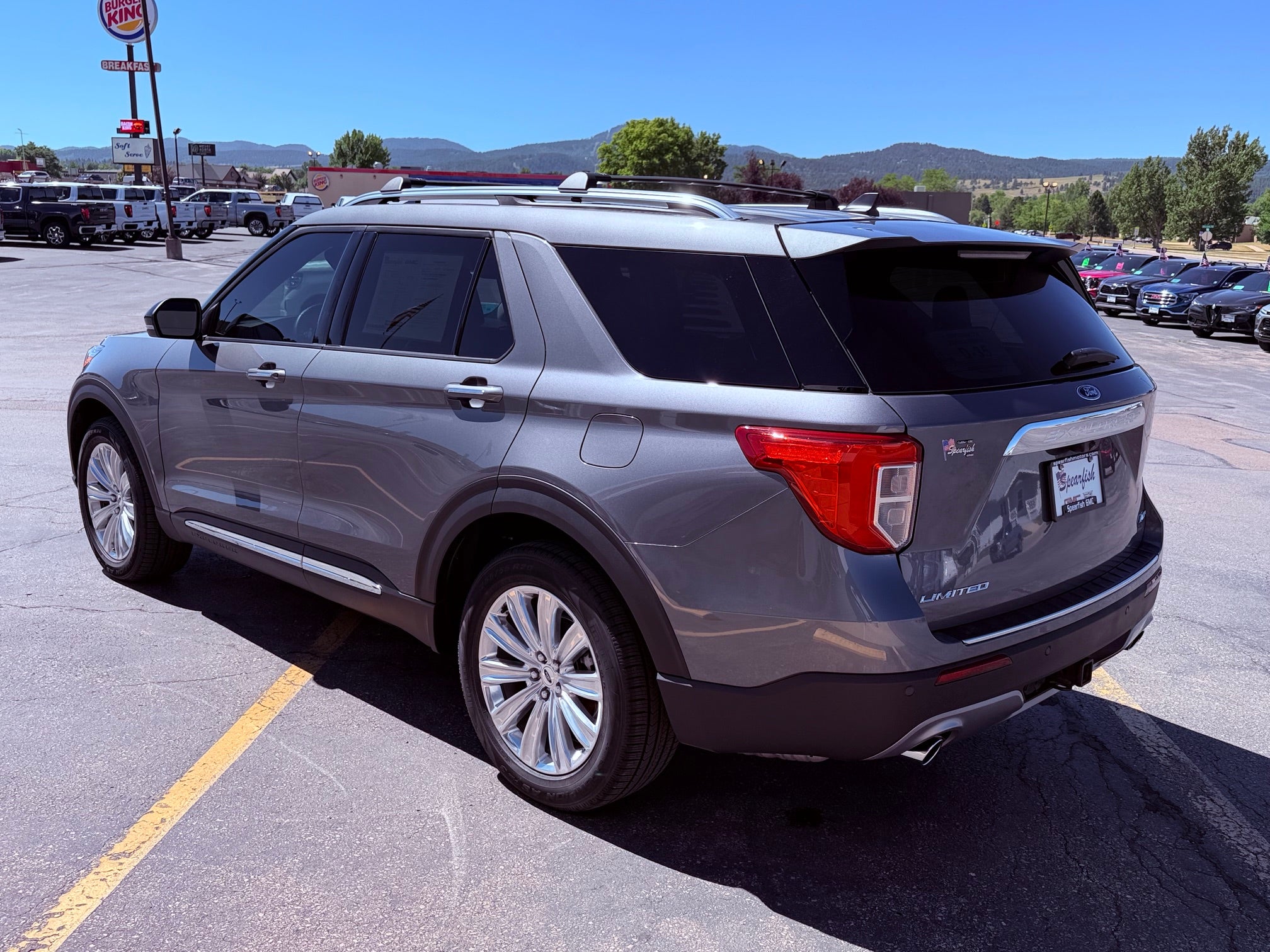 2023 Ford Explorer Base