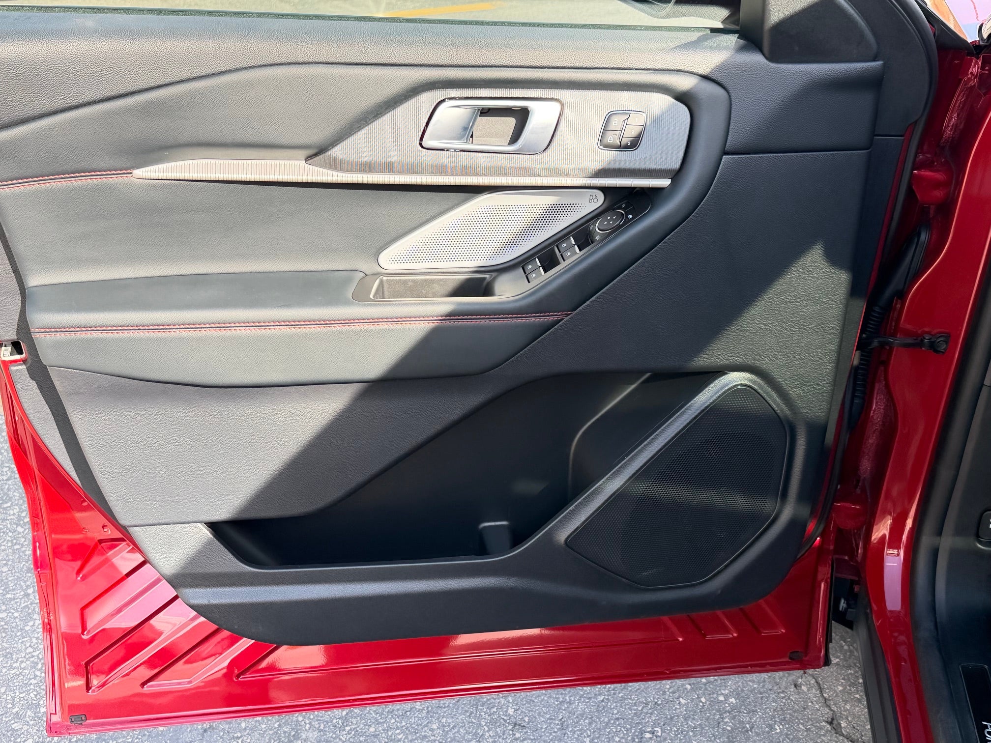 2025 Ford Explorer Base