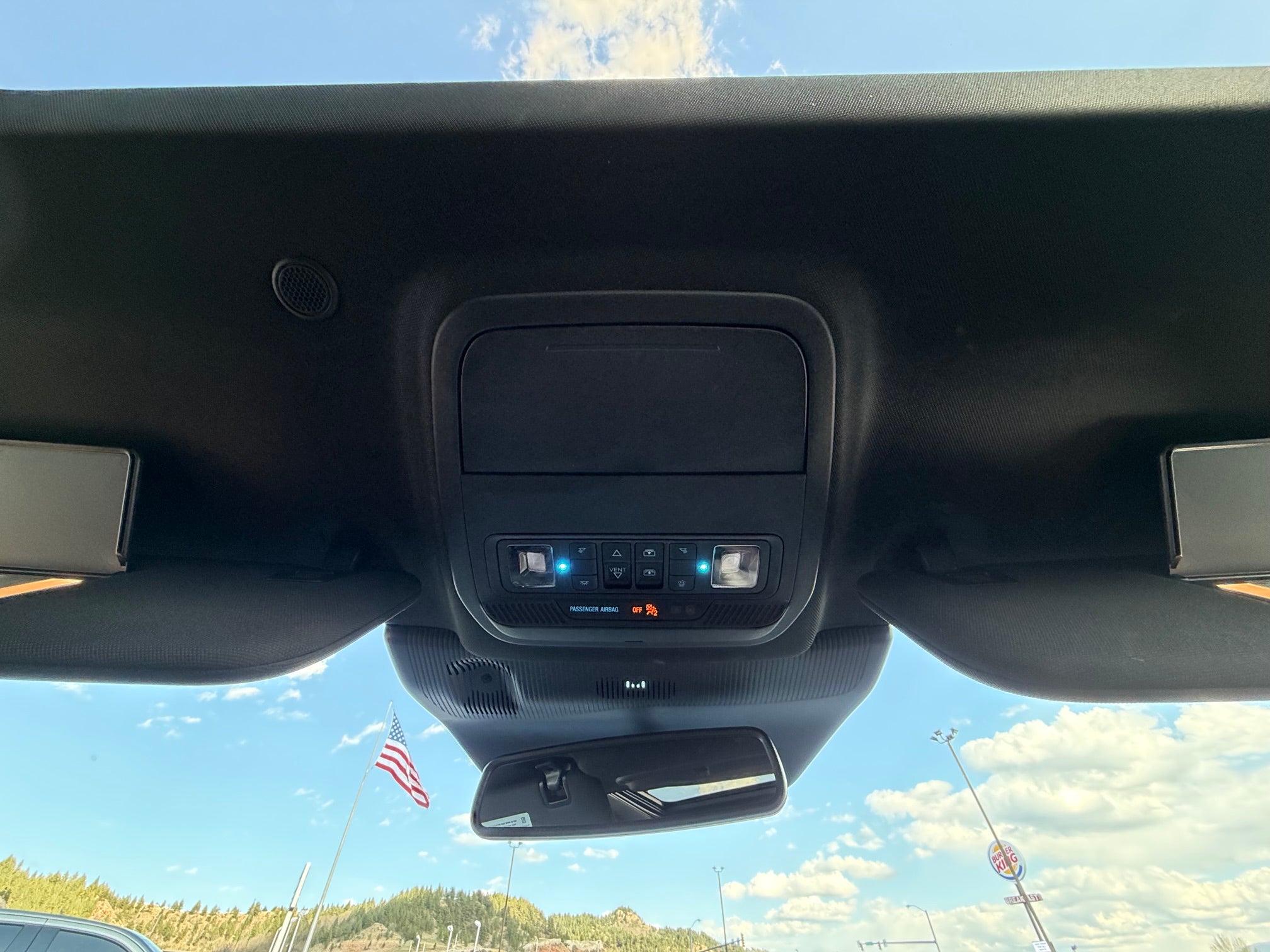 2025 Ford Explorer Base