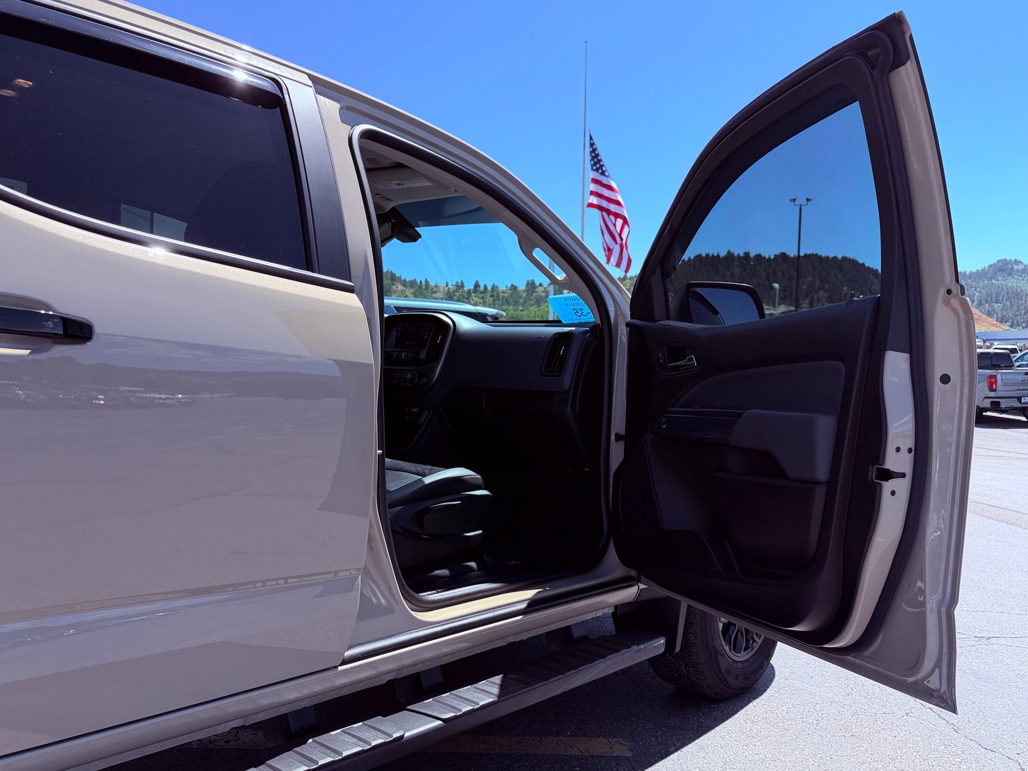 2021 Chevrolet Colorado Base
