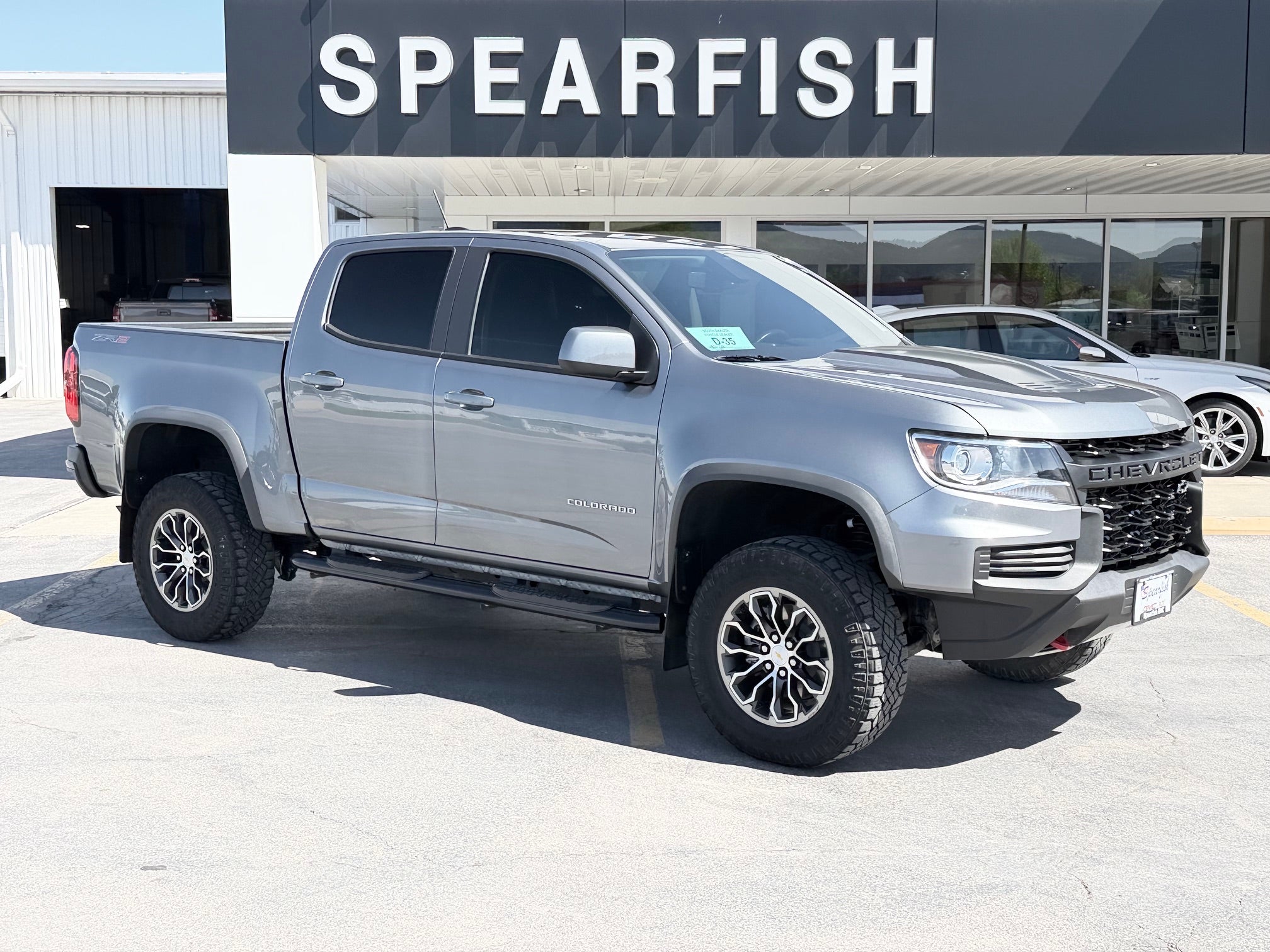 2022 Chevrolet Colorado 4WD ZR2 Crew Cab Short Box's photo