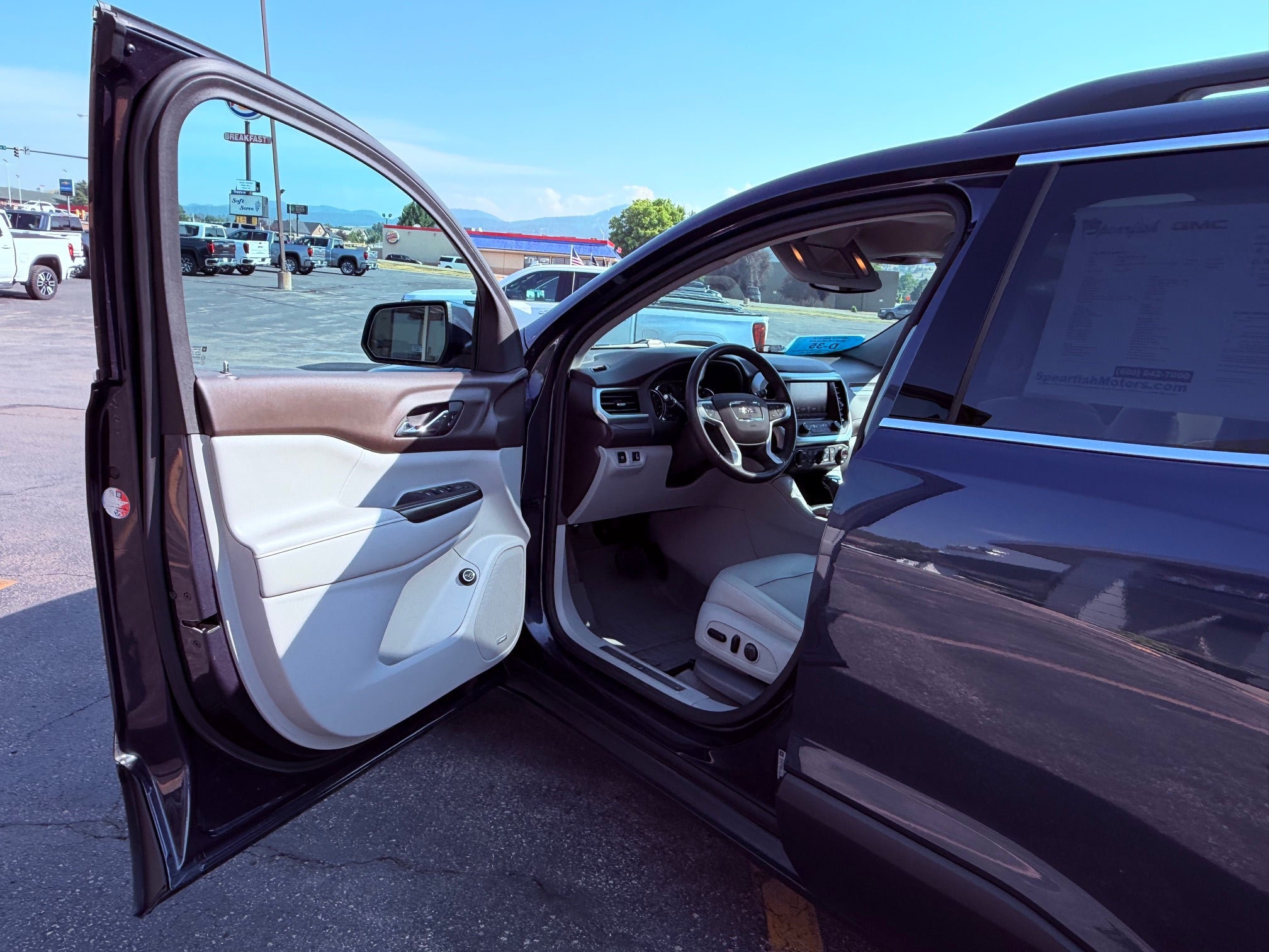 2018 GMC Acadia Base