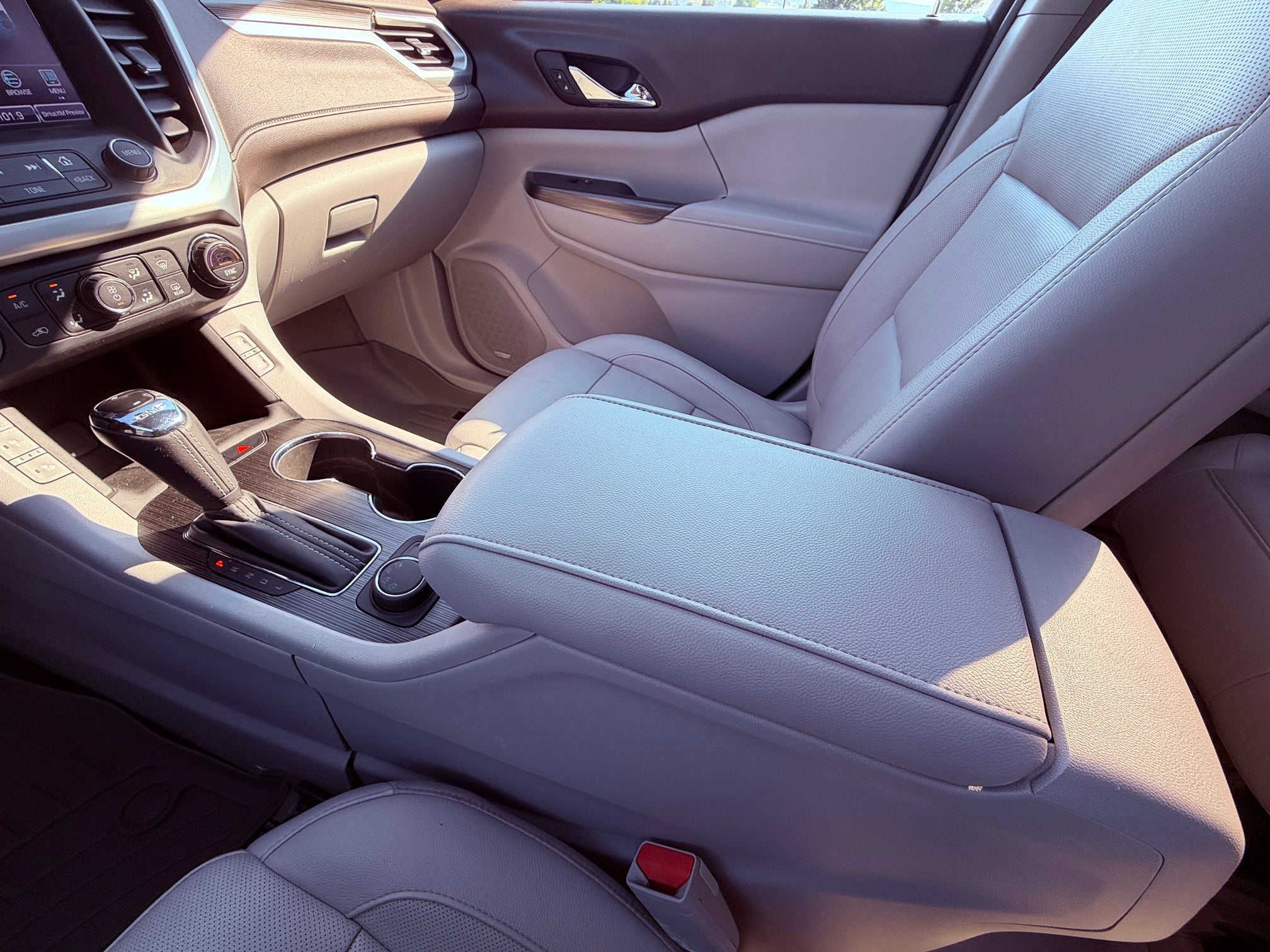 2018 GMC Acadia Base