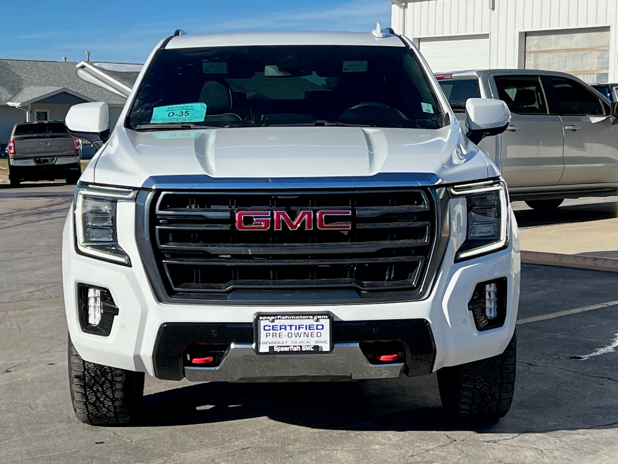 2022 GMC Yukon Base