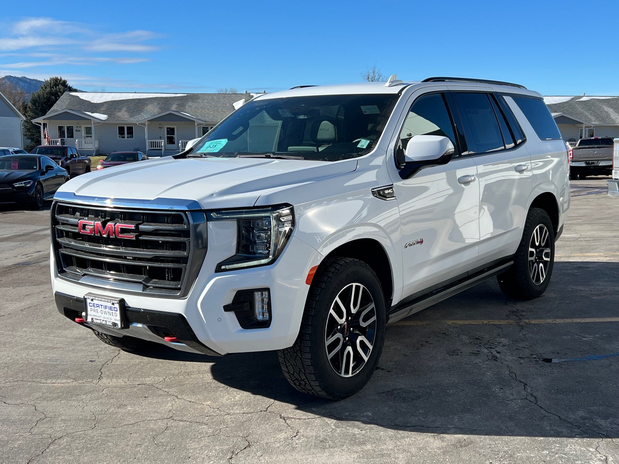 2022 GMC Yukon Base