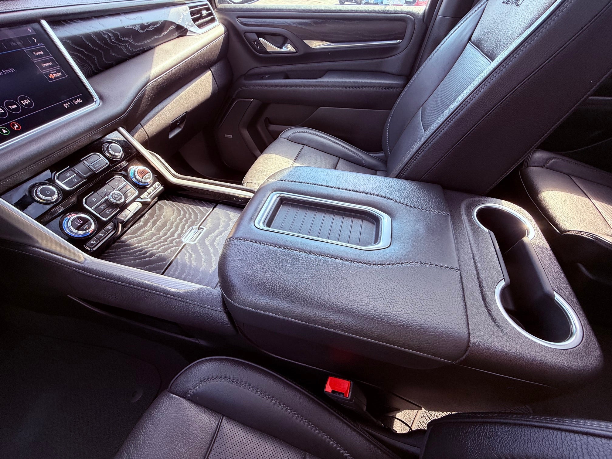2021 GMC Yukon Base