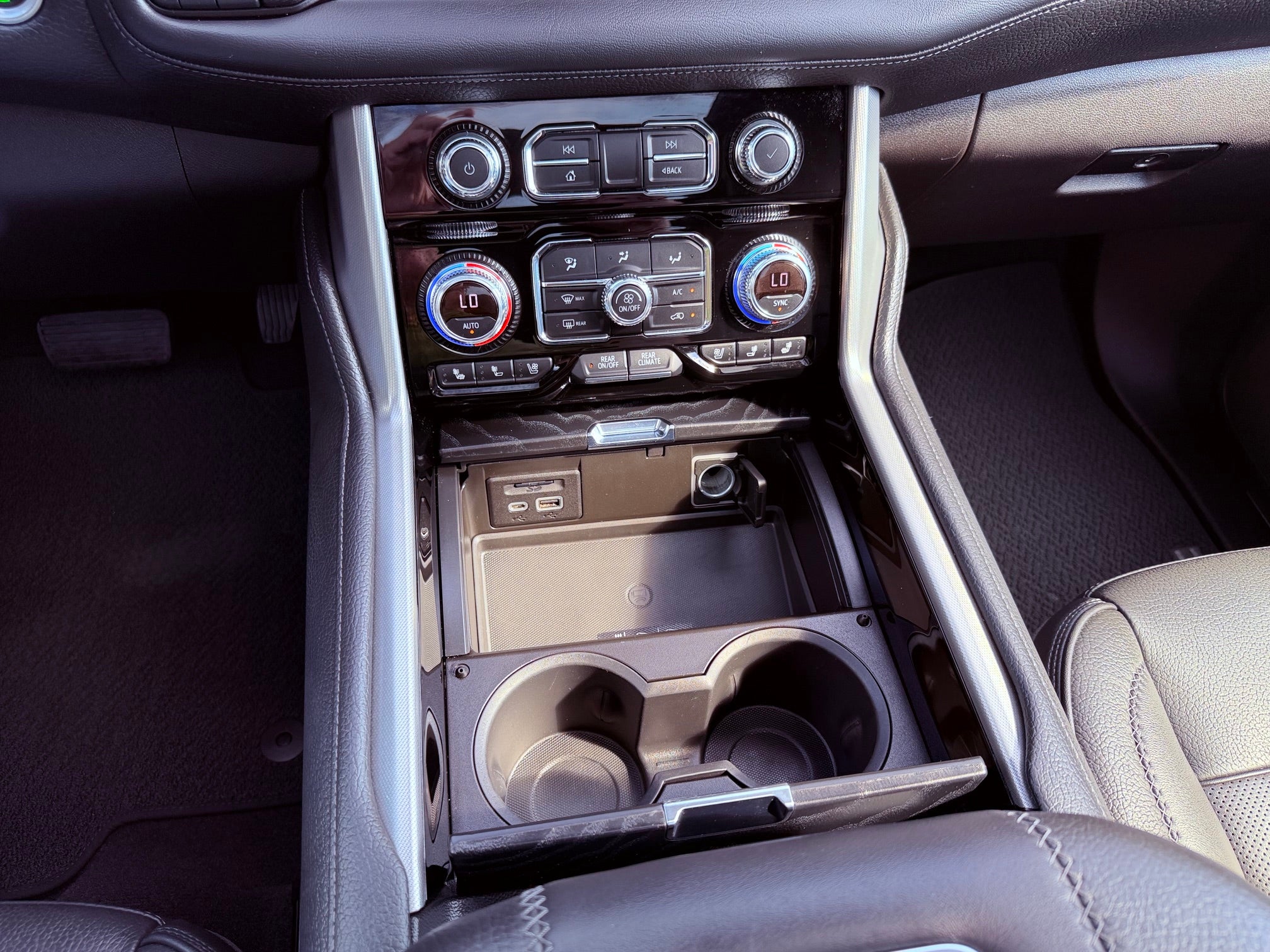 2021 GMC Yukon Base