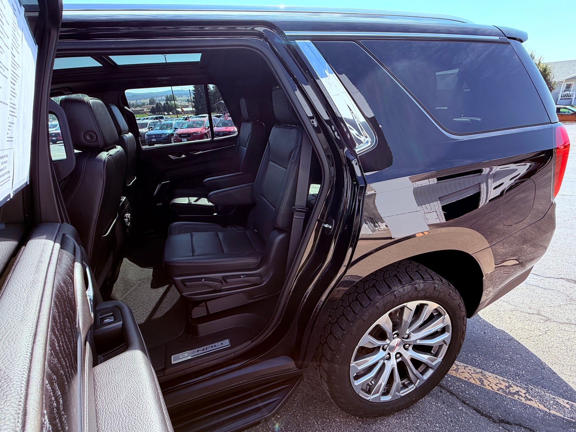 2021 GMC Yukon Base