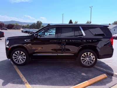 2021 GMC Yukon Base