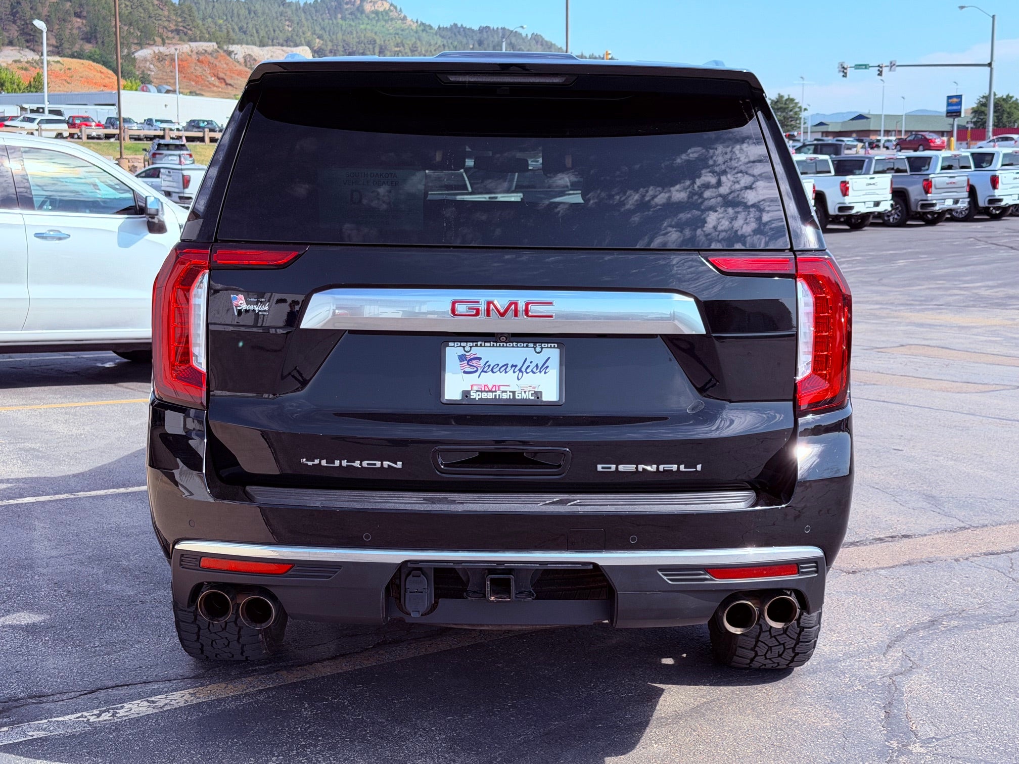 2021 GMC Yukon Base