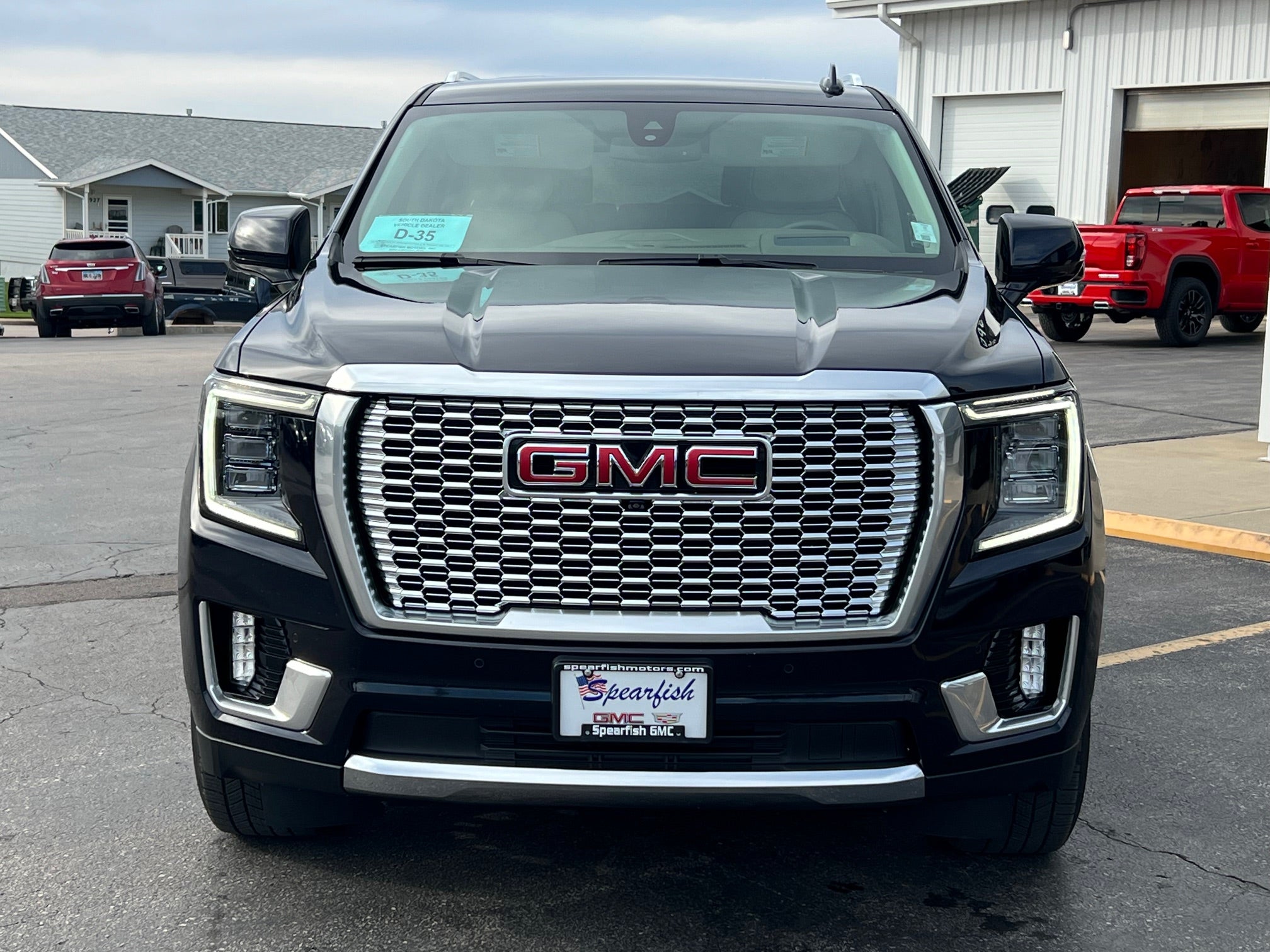 2022 GMC Yukon Base