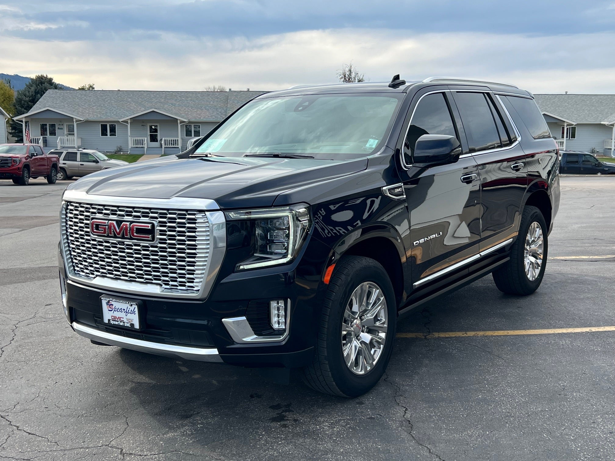 2022 GMC Yukon Base