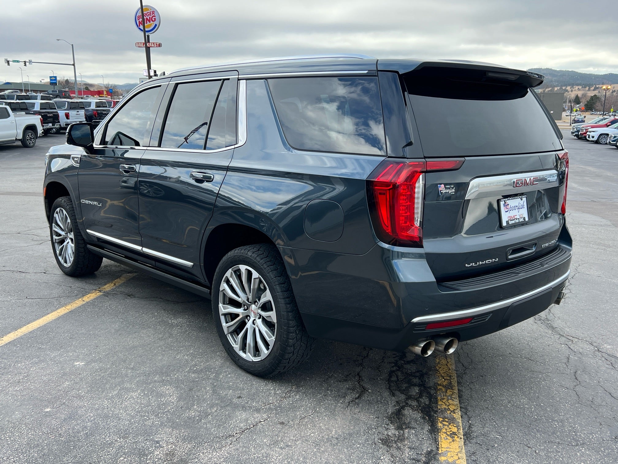 2021 GMC Yukon Base