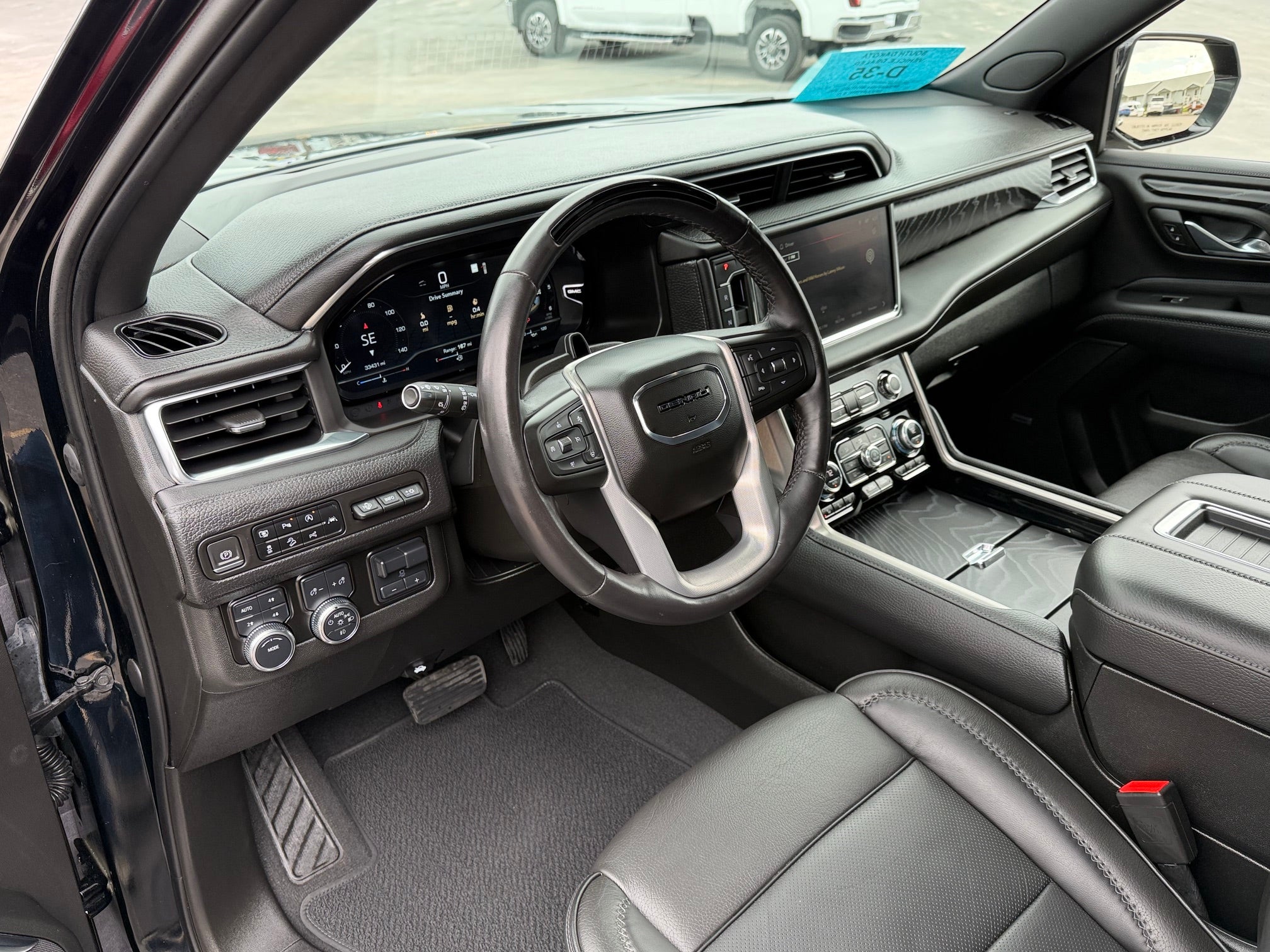 2023 GMC Yukon Base