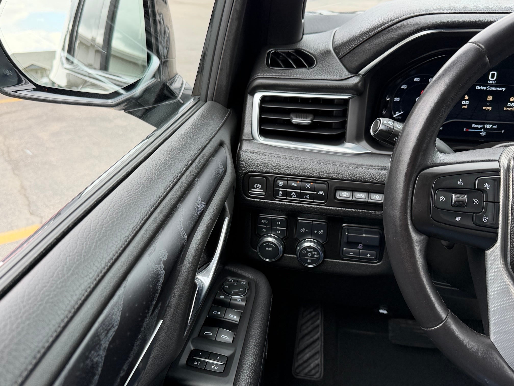 2023 GMC Yukon Base