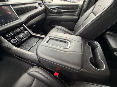 2023 GMC Yukon Base